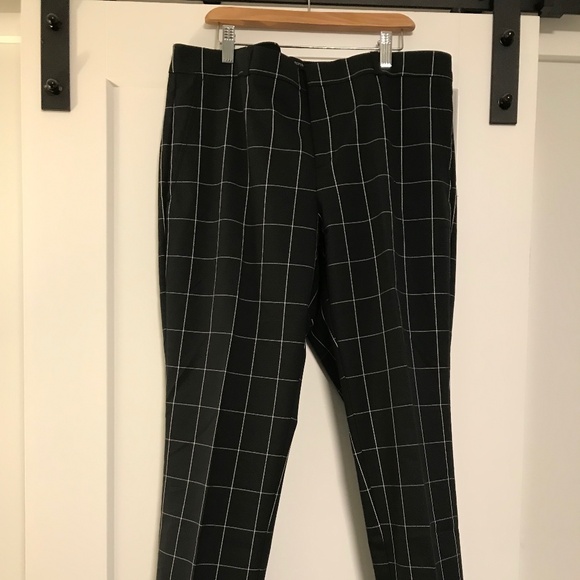 New Banana Republic dress pants, Size 12, blue and white - Picture 2 of 3